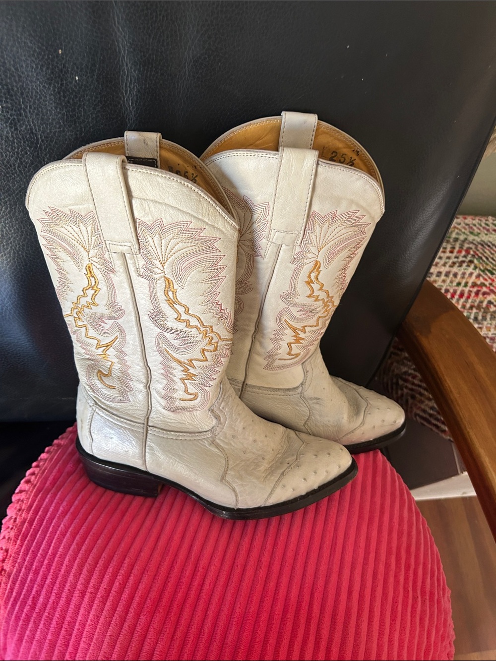 Women’s White Embroidered Western Lace-Up Boots